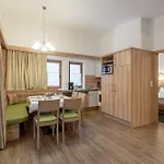 Haus Daheim Apartman *
